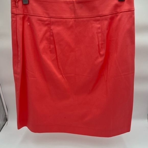Ann & Taylor coral a line skirt. Size 2. - Picture 1 of 17